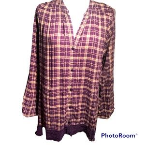 Bobeau Sz M Button Front Purple Tan Plaid Light Weight Feminine Crochet Hem